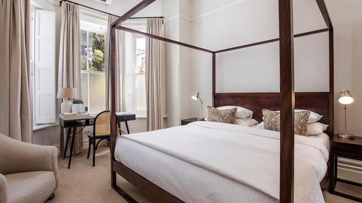 River Manor Boutique Hotel